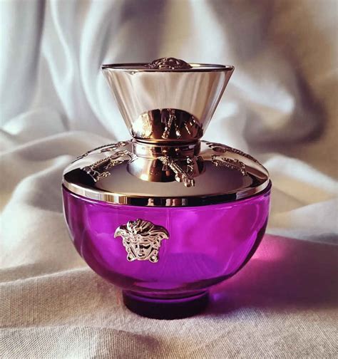 profumo versace donna rosa che profumo|Versace Pour Femme Dylan Purple di Versace da donna.